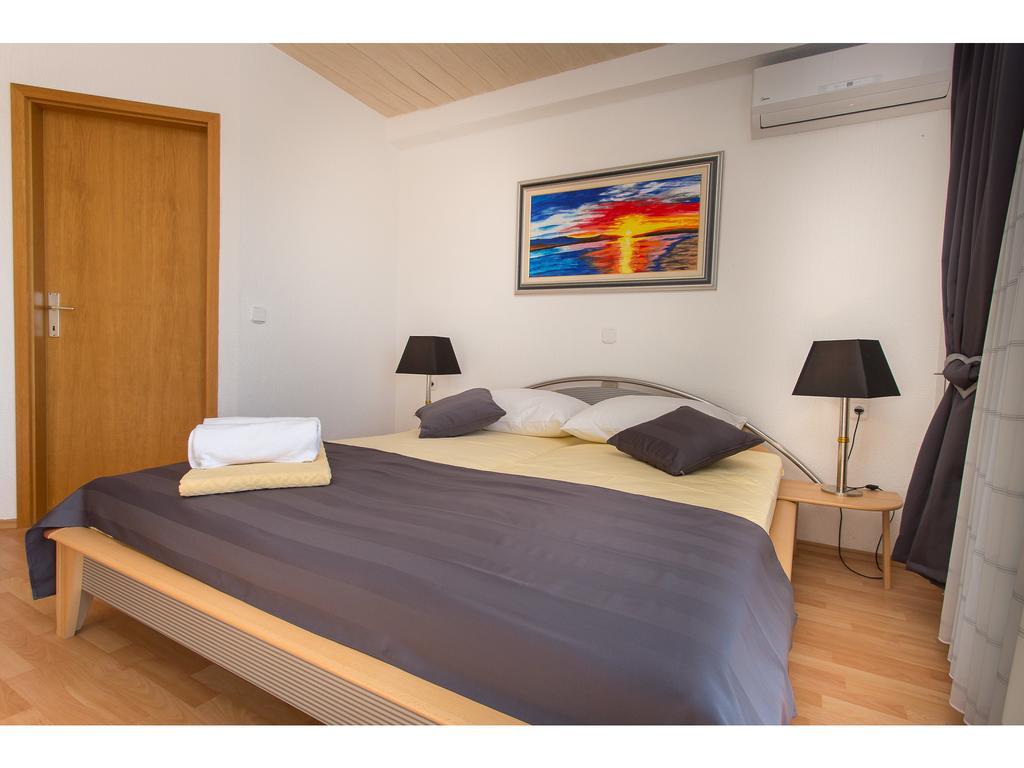 Lanterna Rooms Turanj Extérieur photo