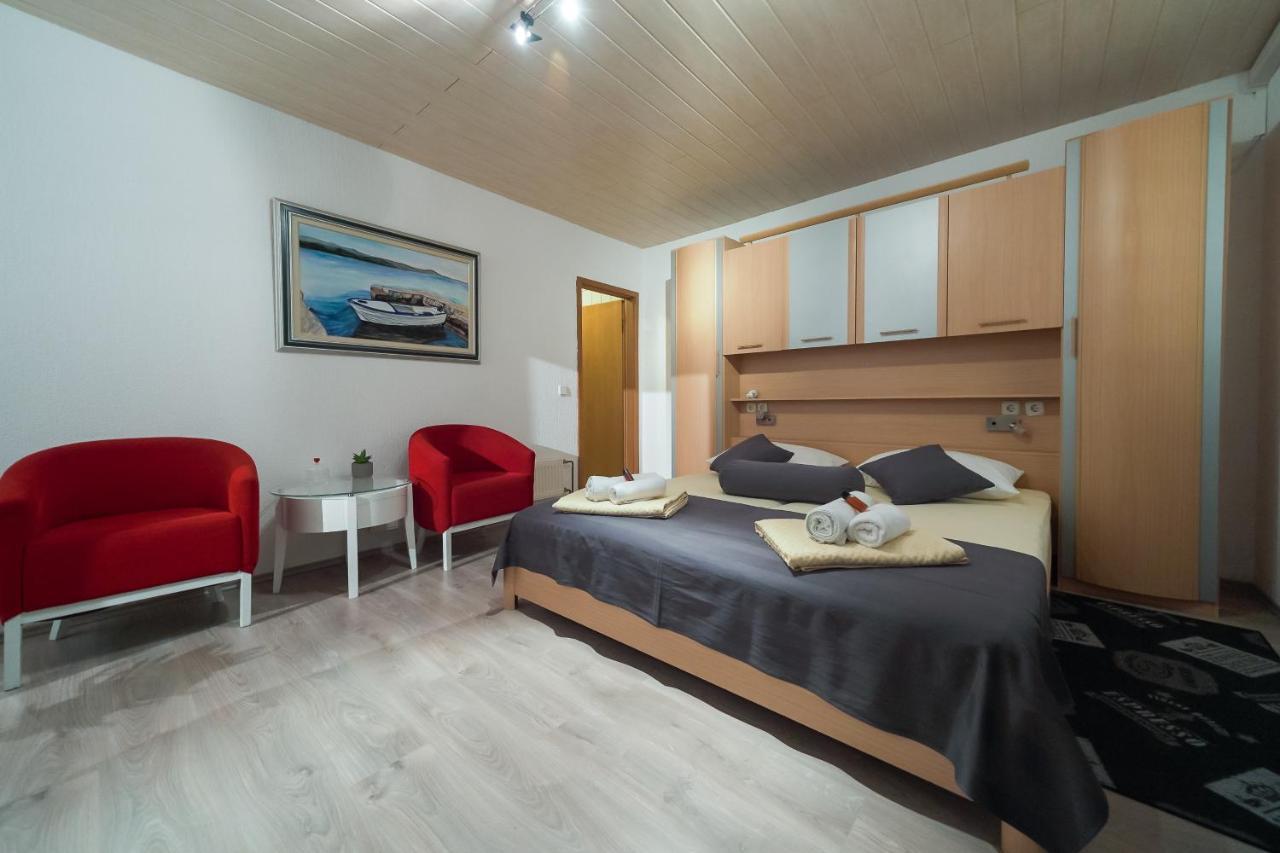 Lanterna Rooms Turanj Extérieur photo